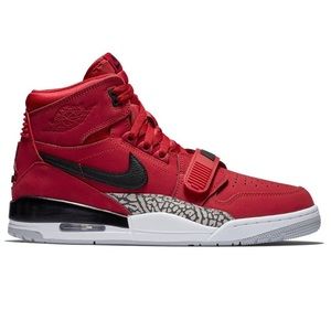 Jordan Legacy 312 Varsity Red men’s 13 NWT